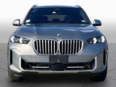 Certified 2024 BMW X5 xDrive40i w/ Parking Assistance Package AWD/4WD image 3