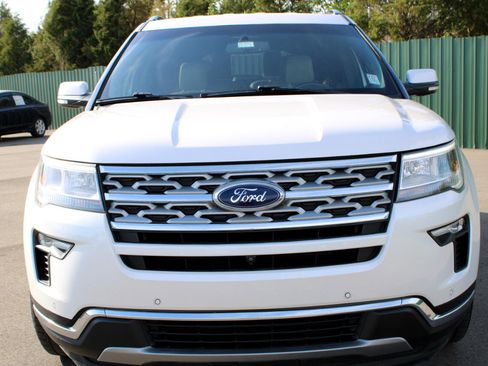 Used 2019 Ford Explorer Limited image 2
