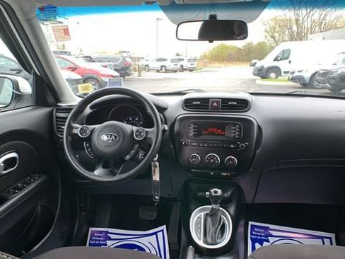 Used 2016 Kia Soul FWD image 20