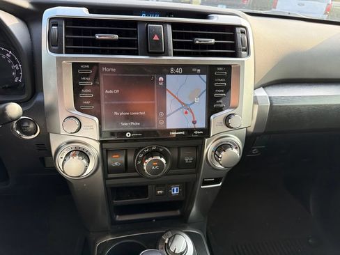 Used 2022 Toyota 4Runner SR5 Premium AWD/4WD image 2
