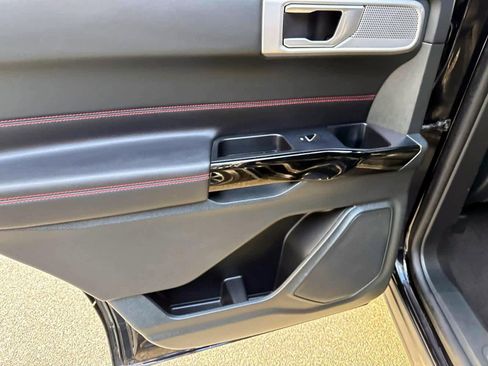 Used 2024 Ford Explorer ST-Line w/ Class IV Trailer Tow Package image 15