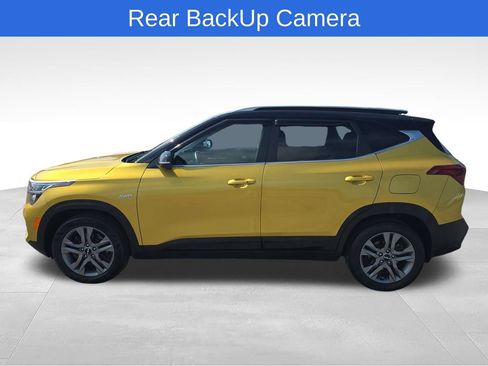 Used 2022 Kia Seltos S AWD/4WD image 2