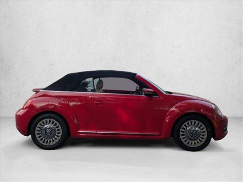 Used 2013 Volkswagen Beetle 2.5 FWD image 4