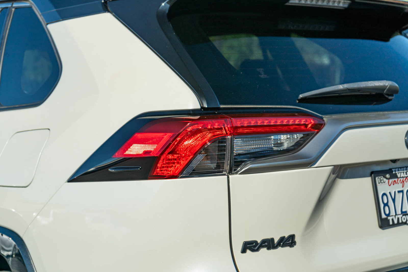 Certified 2021 Toyota RAV4 XSE w/ XSE Grade Weather Package AWD/4WD image 7