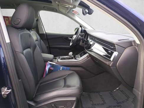 Used 2022 Audi Q7 Premium w/ Interior Protection Package image 22