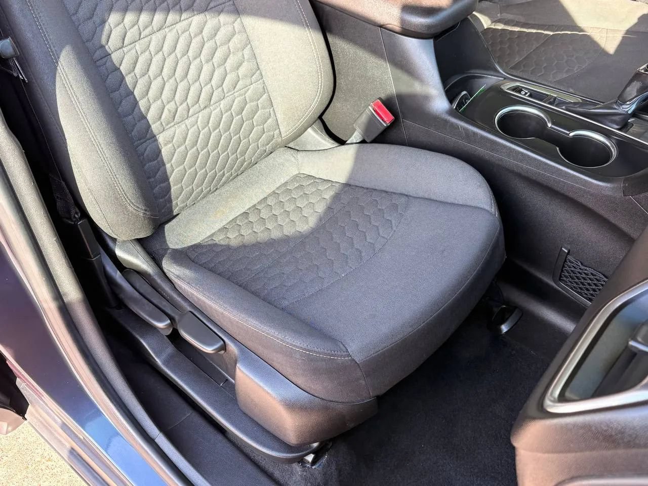 Used 2018 Chevrolet Equinox LT w/ LPO, Protection Package FWD image 15