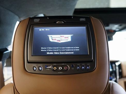 Used 2017 Cadillac Escalade Platinum image 47