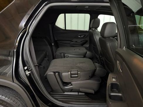 Used 2022 Chevrolet Traverse RS AWD/4WD image 18