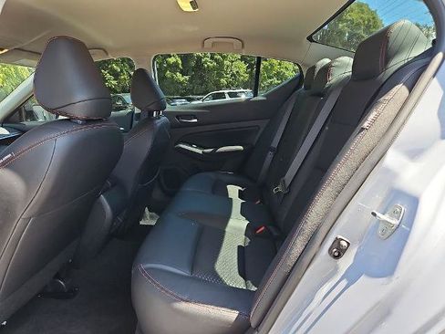 Certified 2023 Nissan Altima 2.5 SR FWD image 12