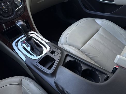 Used 2014 Buick Regal Premium image 21