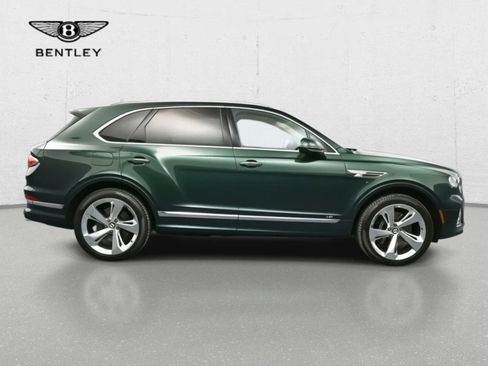 Certified 2022 Bentley Bentayga AWD/4WD image 5