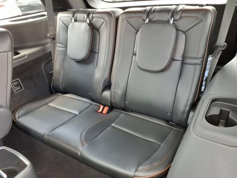 Used 2025 Lincoln Aviator Black Label w/ Jet Appearance Package AWD/4WD image 13