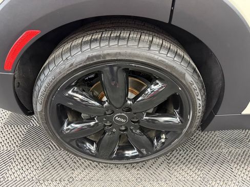 Used 2017 MINI Cooper Clubman S FWD image 19