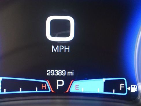 Used 2022 Chrysler 300 Touring w/ Sport Appearance Package RWD image 33