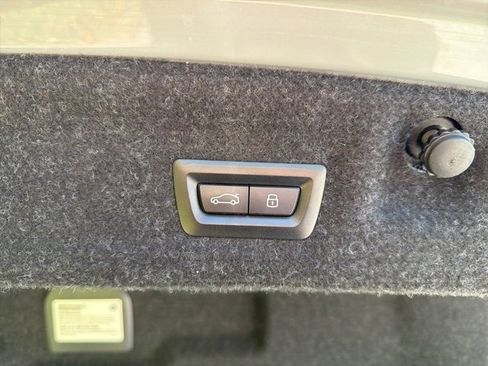 Used 2025 BMW 440i xDrive Coupe w/ Premium Package image 29