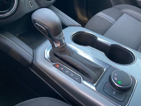 Used 2025 Chevrolet Blazer LT image 25