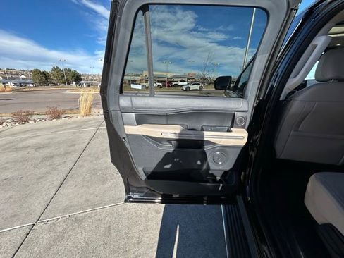 Used 2024 Ford Expedition Max Limited image 21
