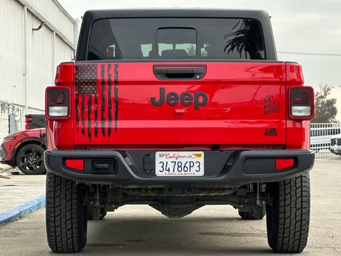 Used 2022 Jeep Gladiator Sport image 12