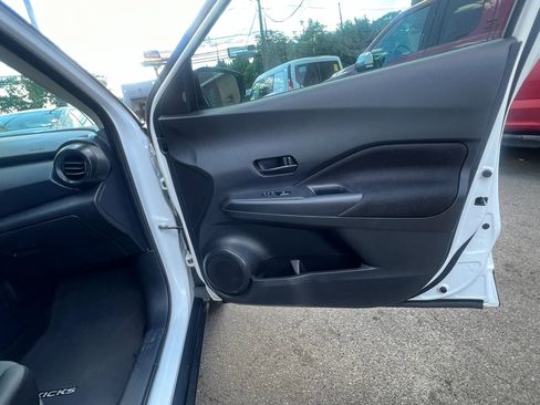 Used 2023 Nissan Kicks S FWD image 29