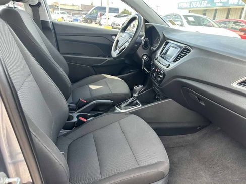 Used 2020 Hyundai Accent SE image 8