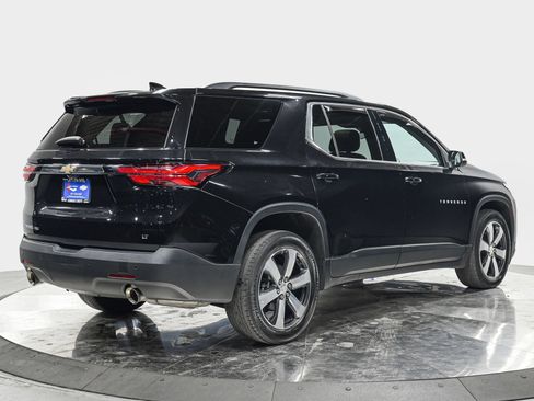 Used 2022 Chevrolet Traverse LT w/ LT Premium Package AWD/4WD image 7