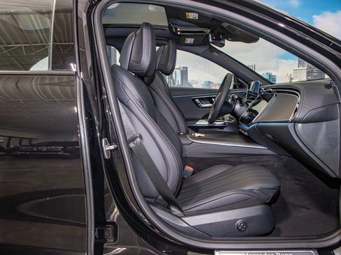 Used 2026 Mercedes-Benz E 450 4MATIC Sedan image 21