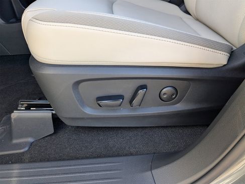 New 2026 Nissan Pathfinder SL image 13