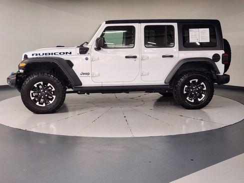 Used 2024 Jeep Wrangler Unlimited Rubicon 4xe AWD/4WD image 5