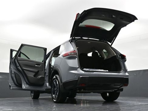 New 2026 Nissan Rogue SV w/ Cold Weather Package image 38
