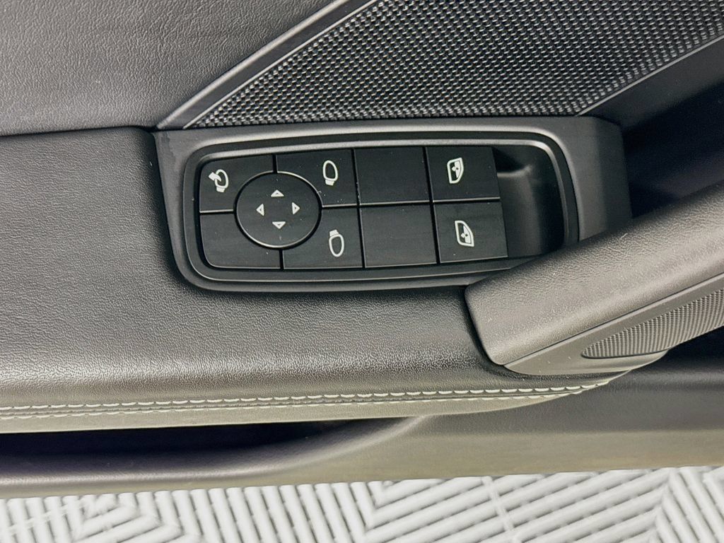 Certified 2023 Porsche 911 Carrera S RWD image 19