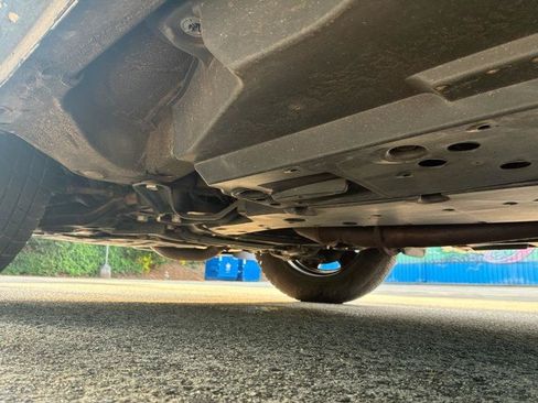 Used 2013 Toyota RAV4 LE FWD image 21