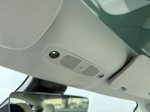 Used 2023 Tesla Model 3 Standard Range image 19