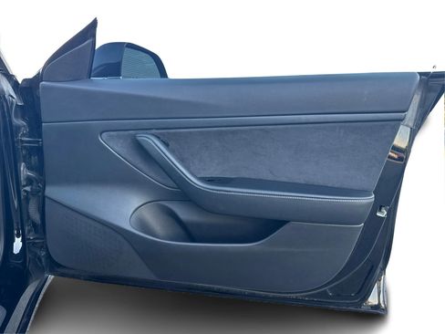 Used 2020 Tesla Model 3 image 23