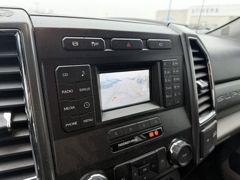 Used 2017 Ford F250 XLT w/ XLT Value Package image 15