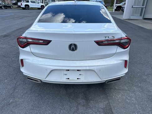 Used 2022 Acura TLX w/ Technology Package image 4