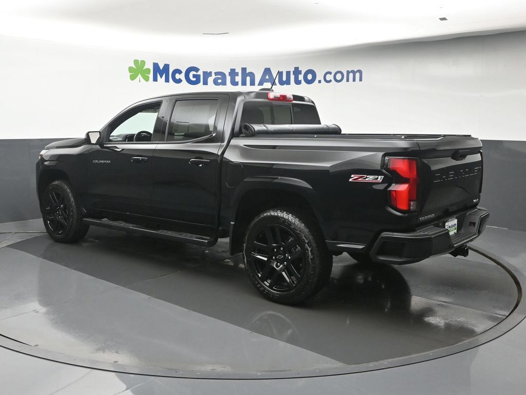 Used 2025 Chevrolet Colorado Z71 w/ Z71 Convenience Package 2 AWD/4WD image 24