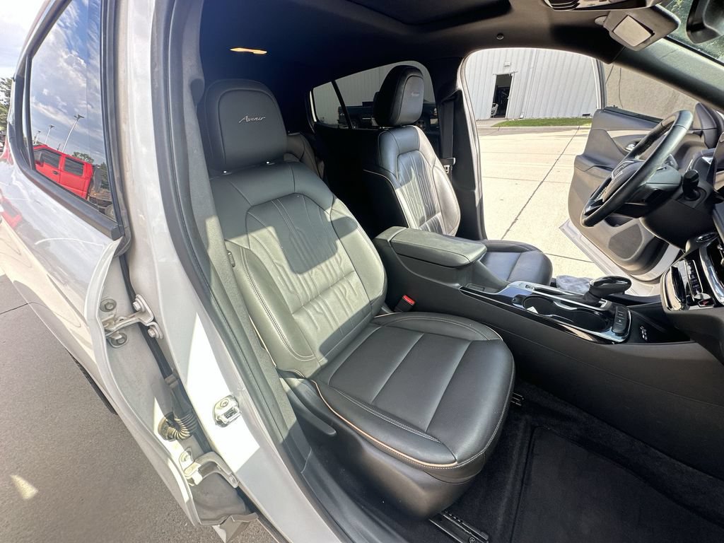 Certified 2024 Buick Envista Avenir FWD image 29