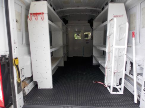 Used 2020 Ford Transit 250 148 High Roof Extended image 15