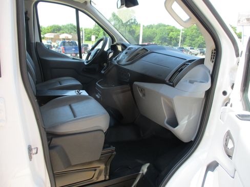 Used 2019 Ford Transit 150 130 Low Roof RWD image 12