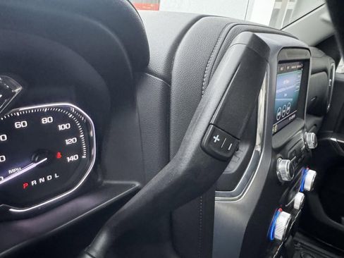 Used 2020 GMC Sierra 1500 Elevation w/ Elevation Value Package image 19