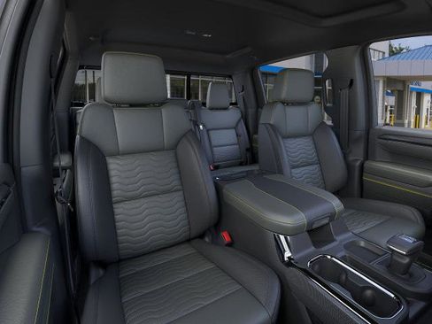 New 2026 Chevrolet Silverado 1500 ZR2 image 40