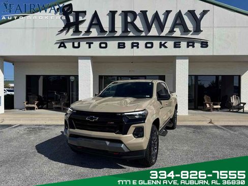 Used 2023 Chevrolet Colorado Z71 image 1