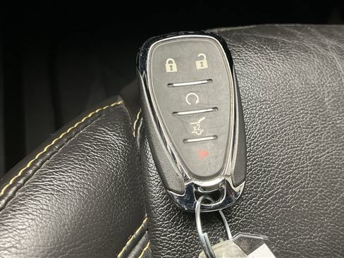 Used 2020 Chevrolet Traverse RS w/ LPO, Floor Liner Package image 28