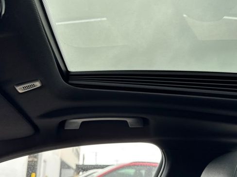 Used 2019 BMW 530i xDrive w/ Convenience Package image 15