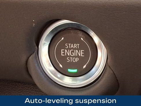 Used 2026 Chevrolet Suburban Premier AWD/4WD image 17