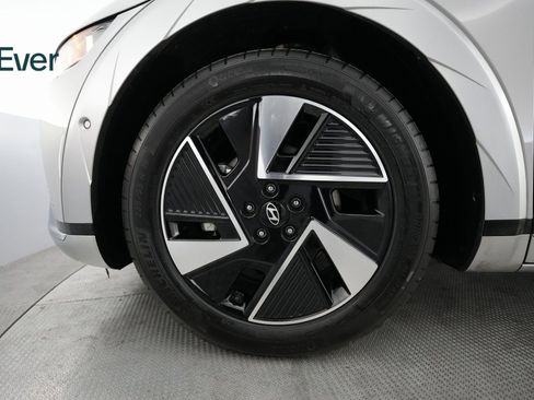 Used 2025 Hyundai Ioniq 5 Limited image 19