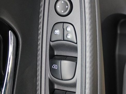 New 2025 Nissan Versa SV w/ Trunk Package image 8