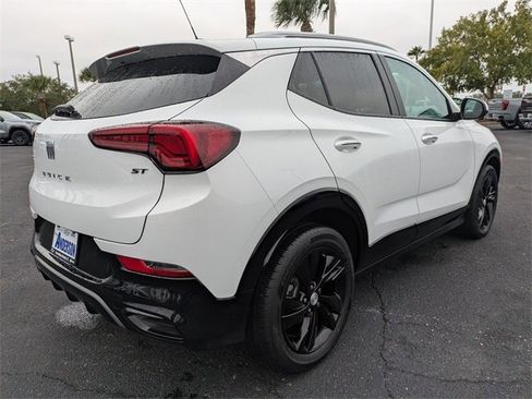 Used 2024 Buick Encore GX Sport Touring w/ Comfort Package image 4