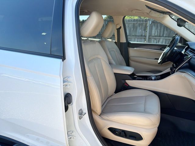 Used 2021 Jeep Grand Cherokee L Limited RWD image 29