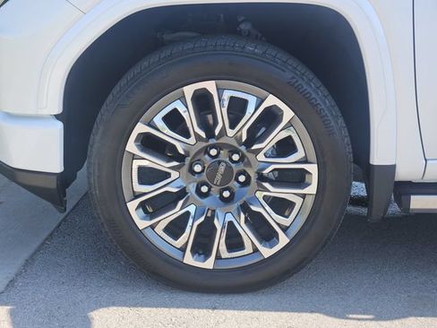 Used 2024 GMC Sierra 1500 Denali Ultimate AWD/4WD image 13